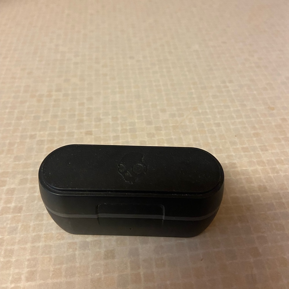 Skullcandy earbuds